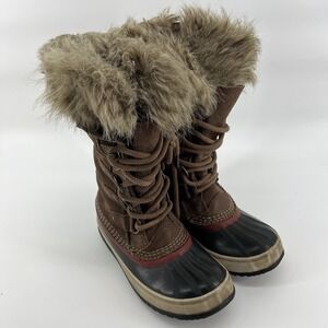 SOREL Women's Joan of‎ Arctic Snow Boots in Beige Size 5.5 Big Kids 4